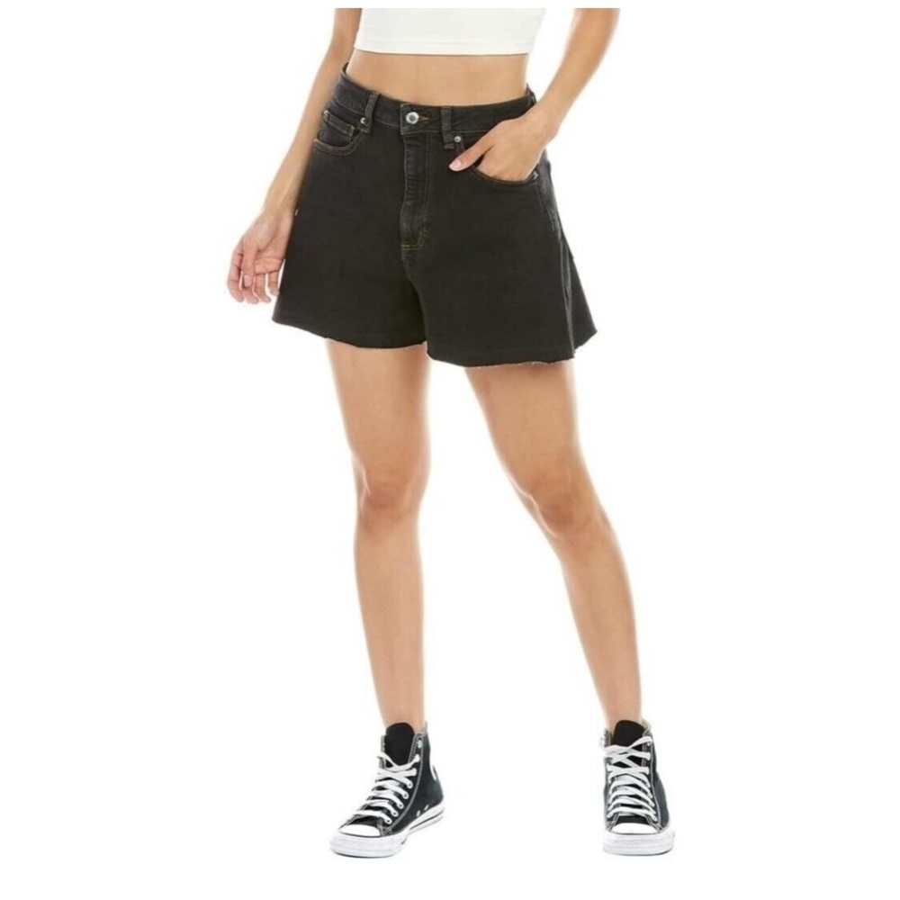 COPY - WeWoreWhat High Rise Boyfriend Shorts Stretch MSRP $69
